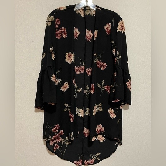 Charlotte Russe Size Small Floral Cardigan Duster with Bell Sleeves High Low - Picture 1 of 6